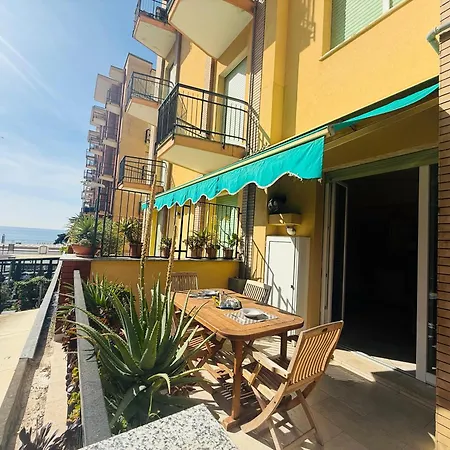 Terrazza Roma Vista Mare Nel Cuore Di * Andora