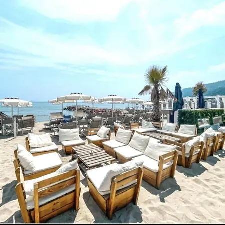 Terrazza Roma Vista Mare Nel Cuore Di Apartment *